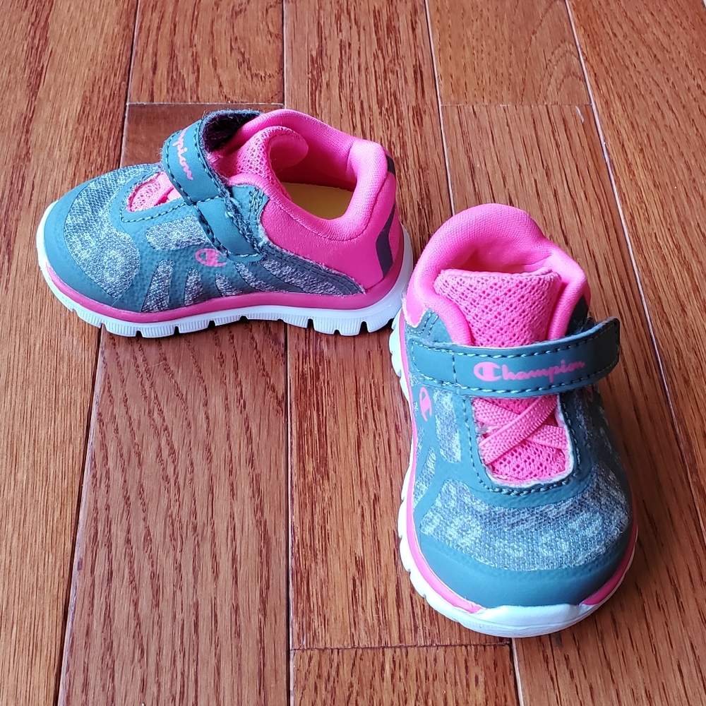 Champion baby shoes